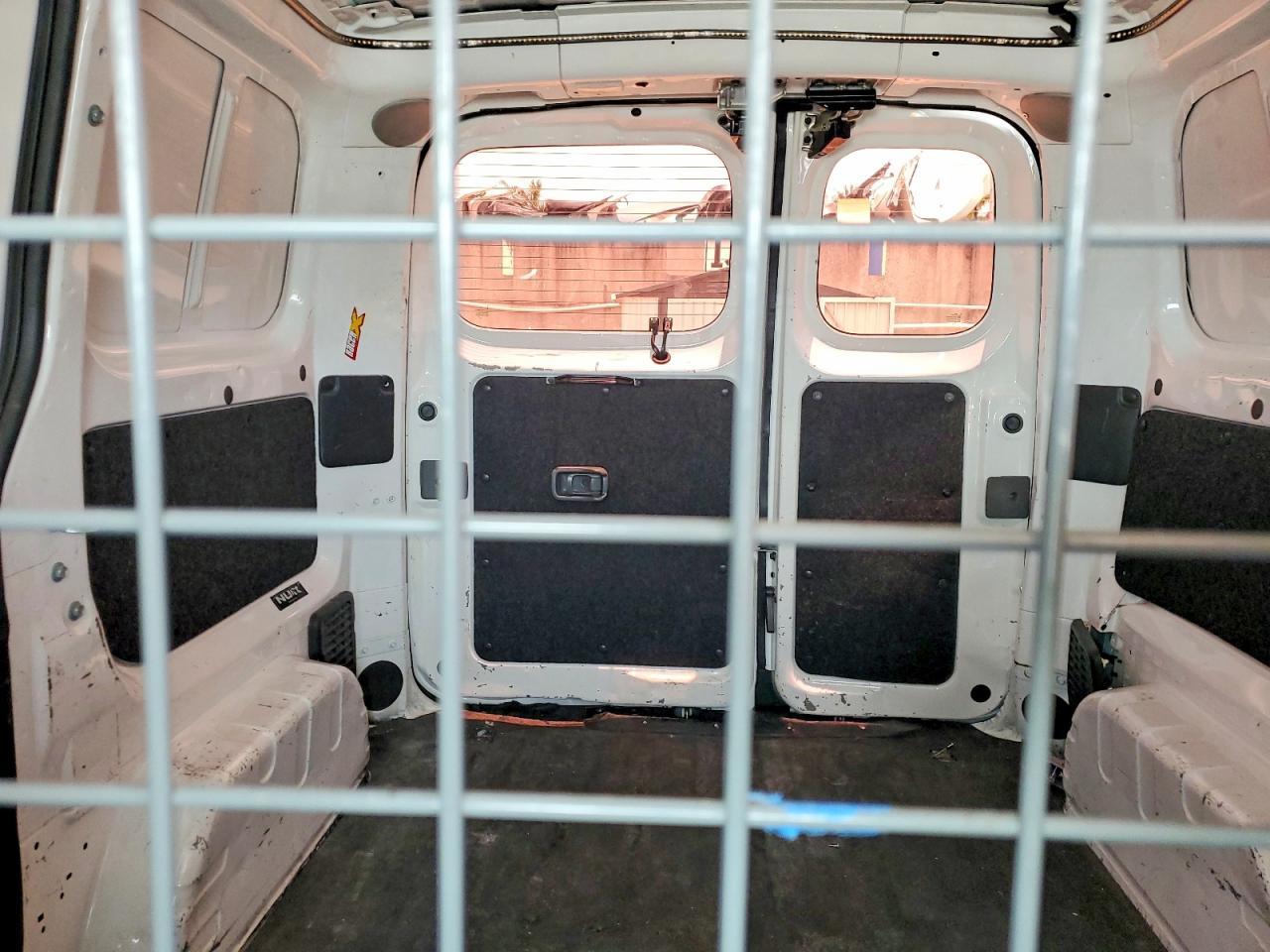 2015 Nissan NV200 S