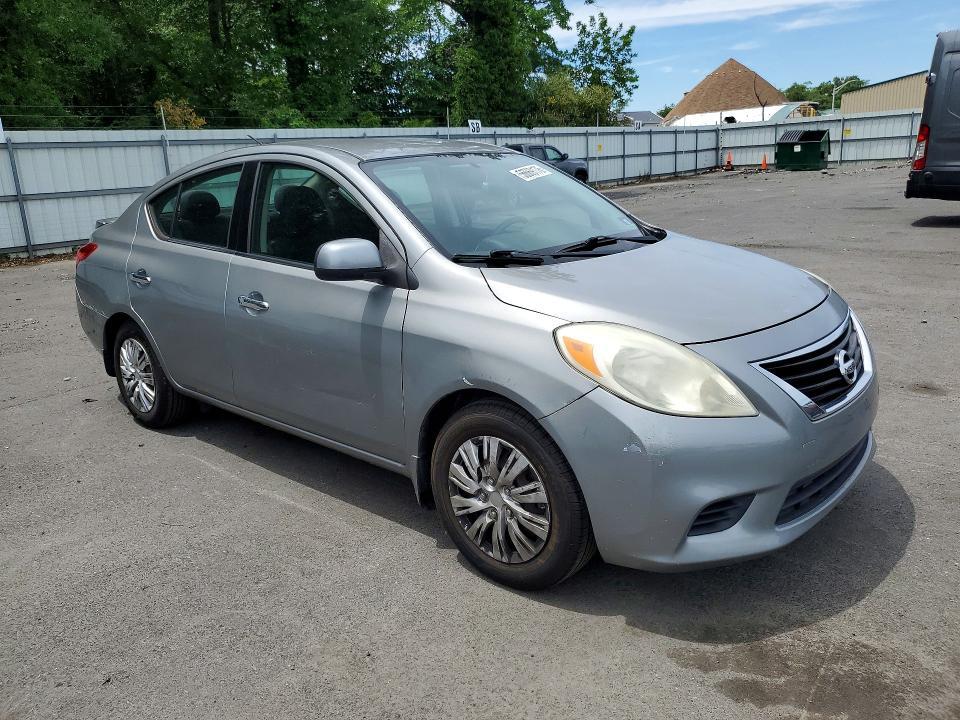 2014 Nissan Versa 1.6 s