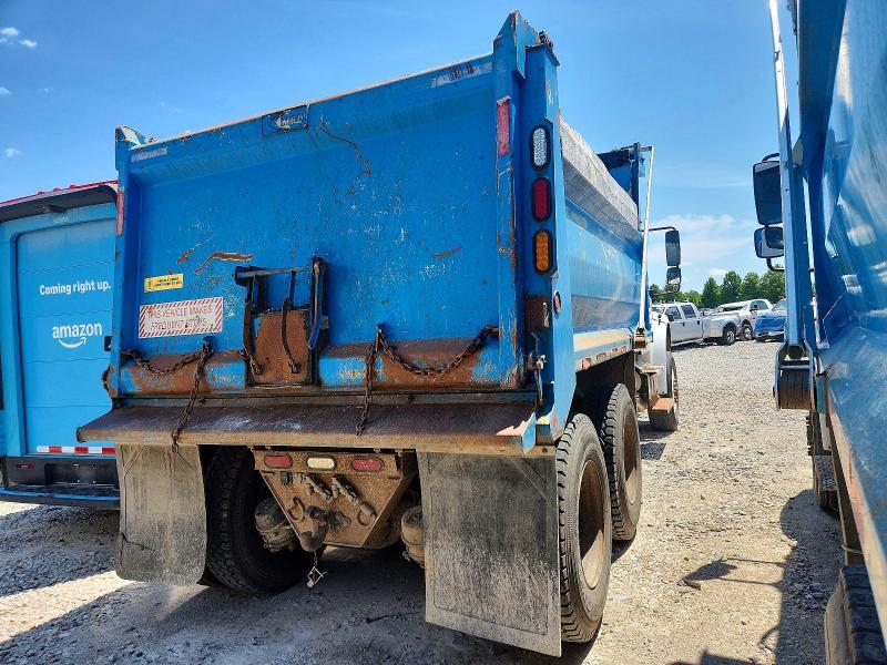 2016 Freightliner M2