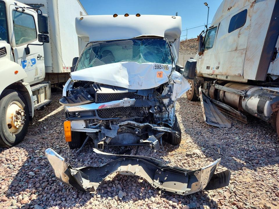 2013 Chevrolet Express Delivery Truck