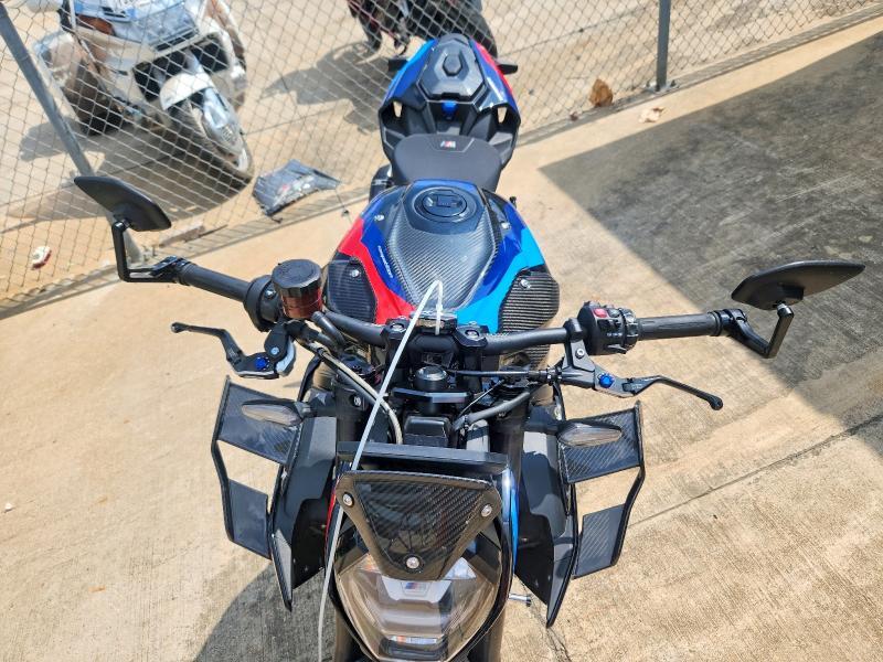 2023 BMW M 1000 R