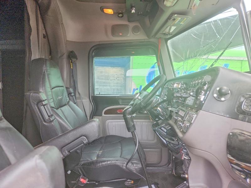 2012 Peterbilt 386 Semi Truck