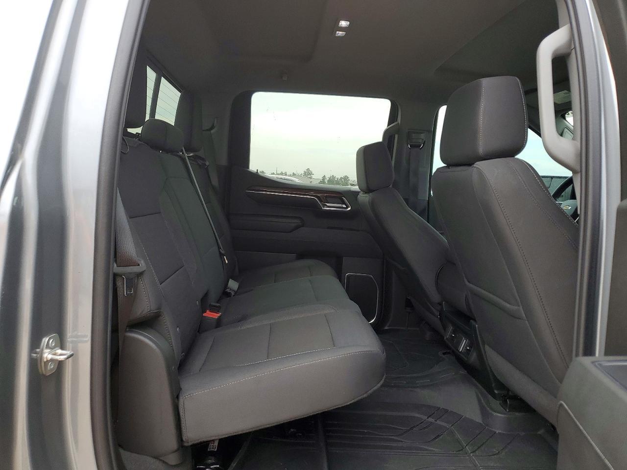 2024 Chevrolet Silverado C1500 LT