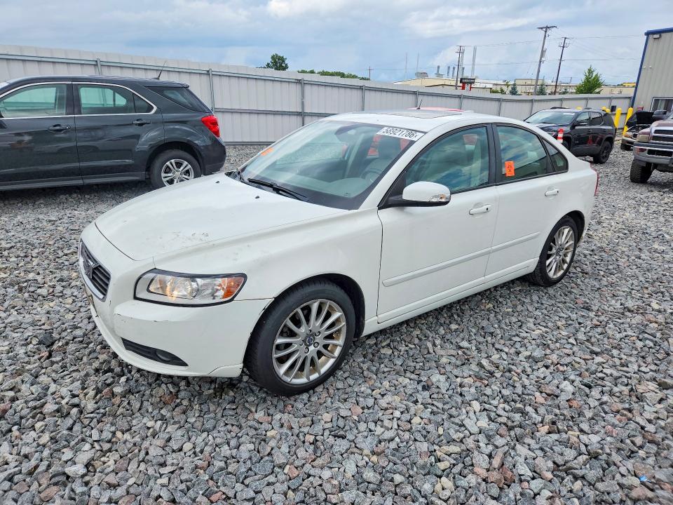 2010 Volvo S40 2.4i