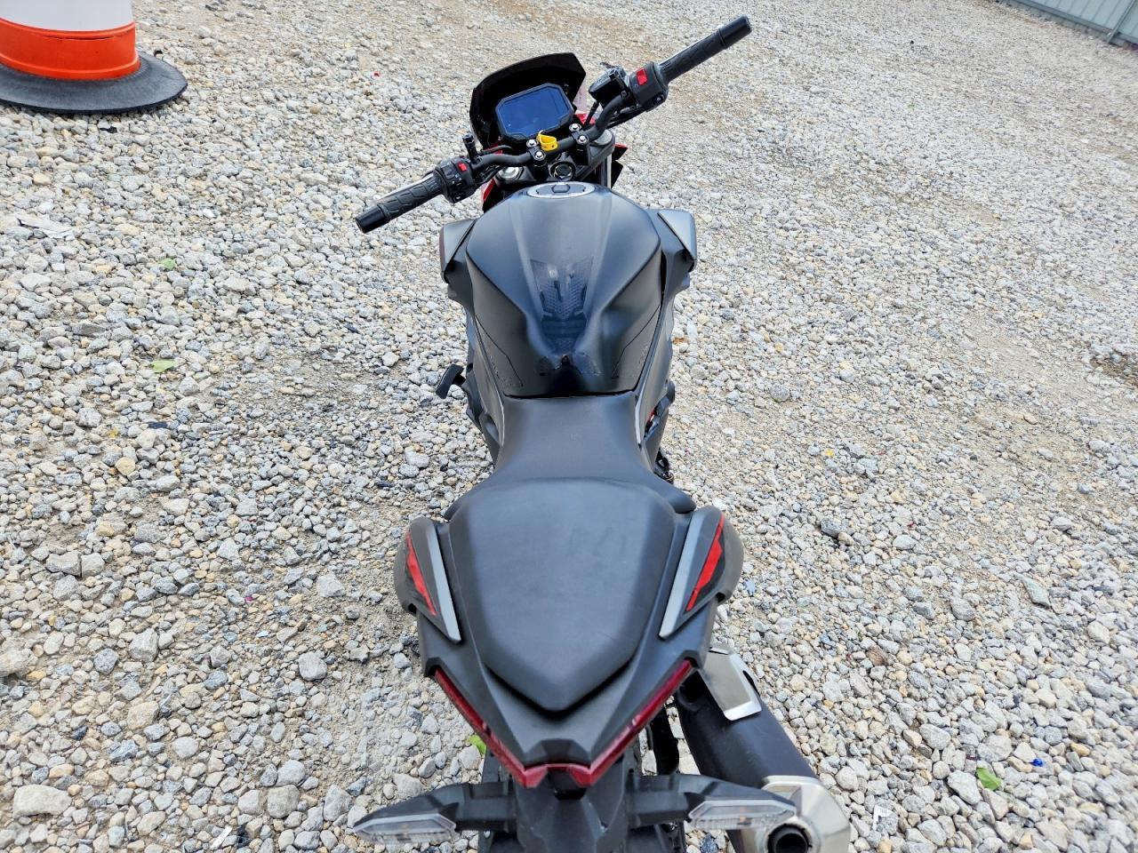 2025 Kawasaki ER500
