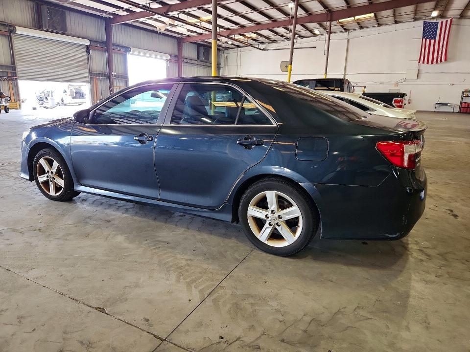 2014 Toyota Camry se
