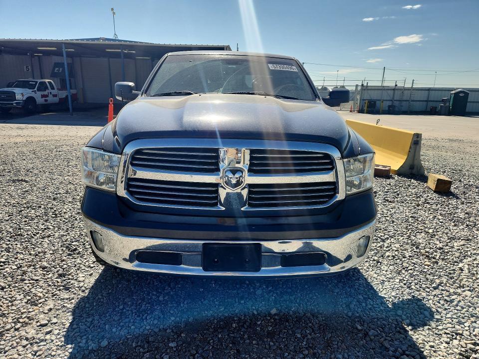 2015 Dodge RAM 1500 SLT