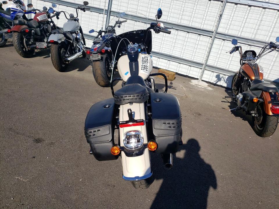 2022 Harley-Davidson Flhcs