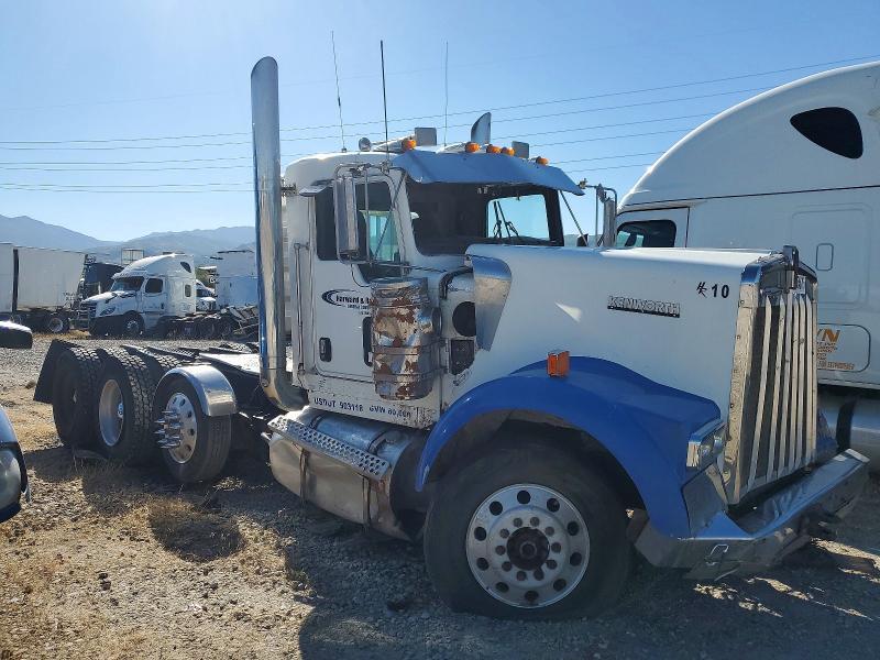 2006 Kenworth W900 Truck Cab AND Chassis