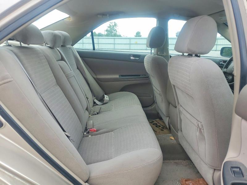 2005 Toyota Camry Standard