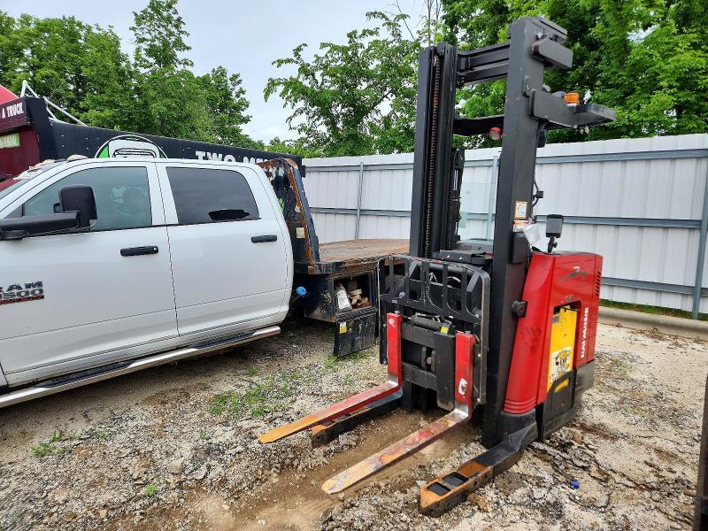 2018 Raymond 7300 Deep