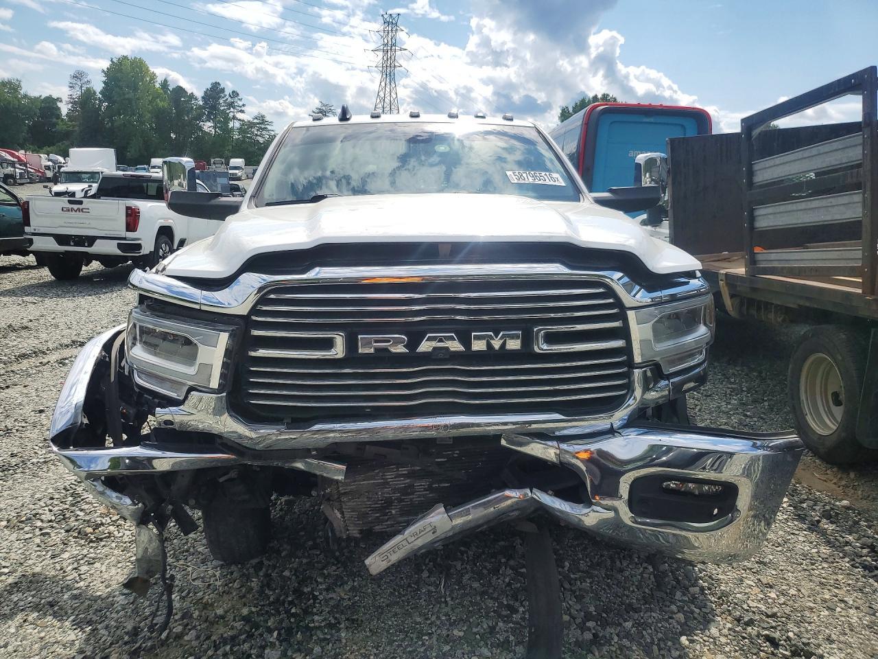 2022 Dodge 3500 Laramie