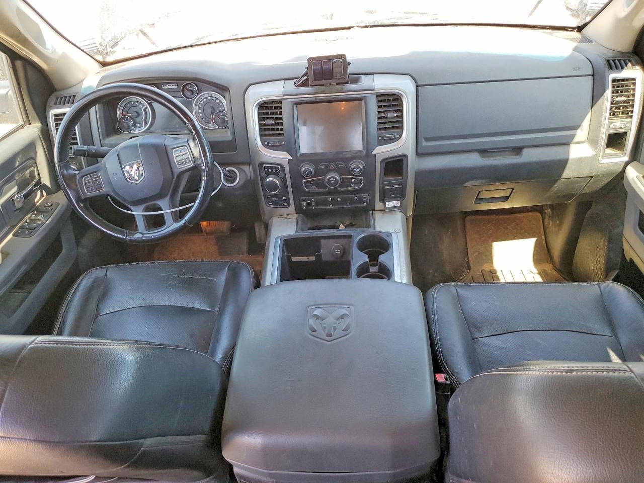 2015 Dodge RAM 1500 SLT