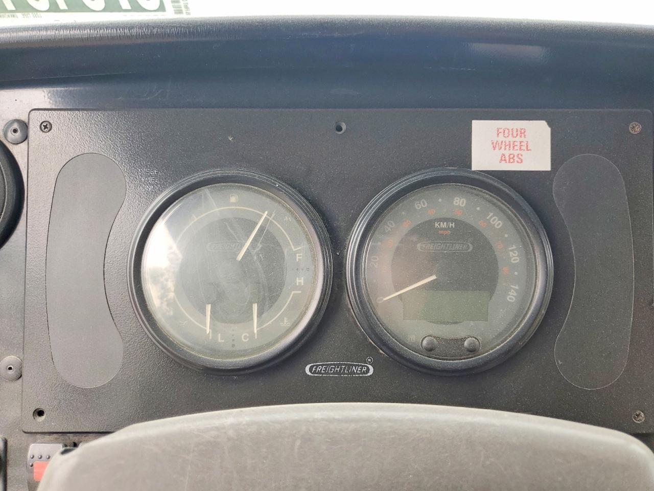 2005 Freightliner Chassis M Line WALK-IN Van