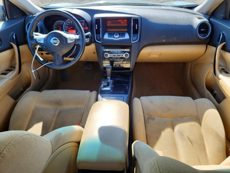 2010 Niss Maxima