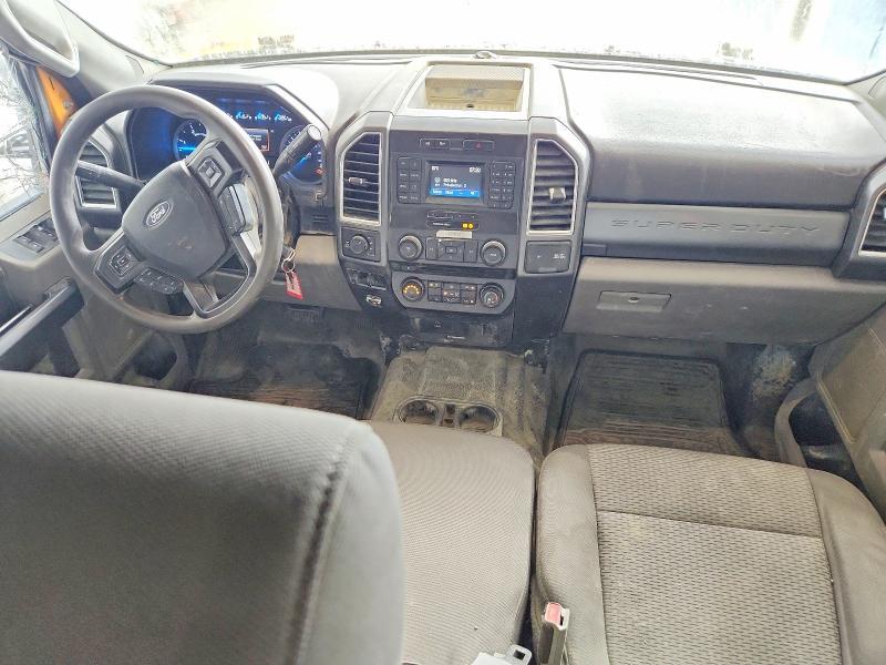 2017 Ford F250 Crew CC 4X2