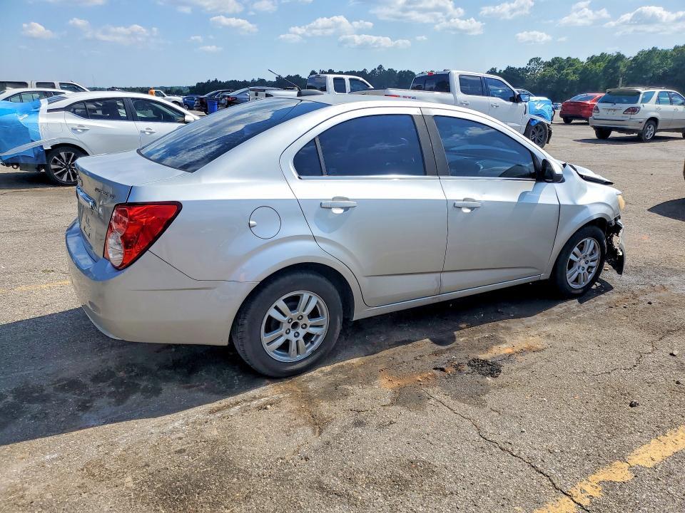 2016 Chevrolet Sonic lt