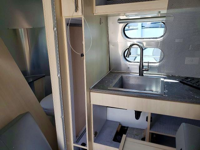 2022 Airstream Flying Cloud Camper