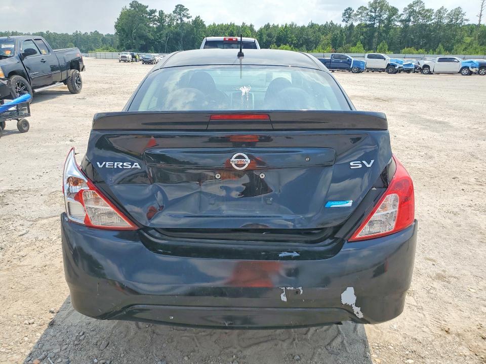 2016 Nissan Versa 1.6 sv