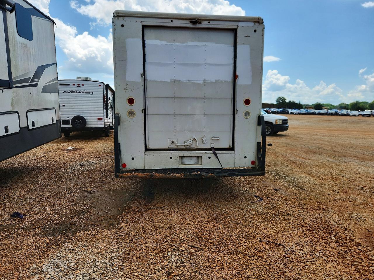 2021 Freightliner MT45 Chassis Delivery Truck