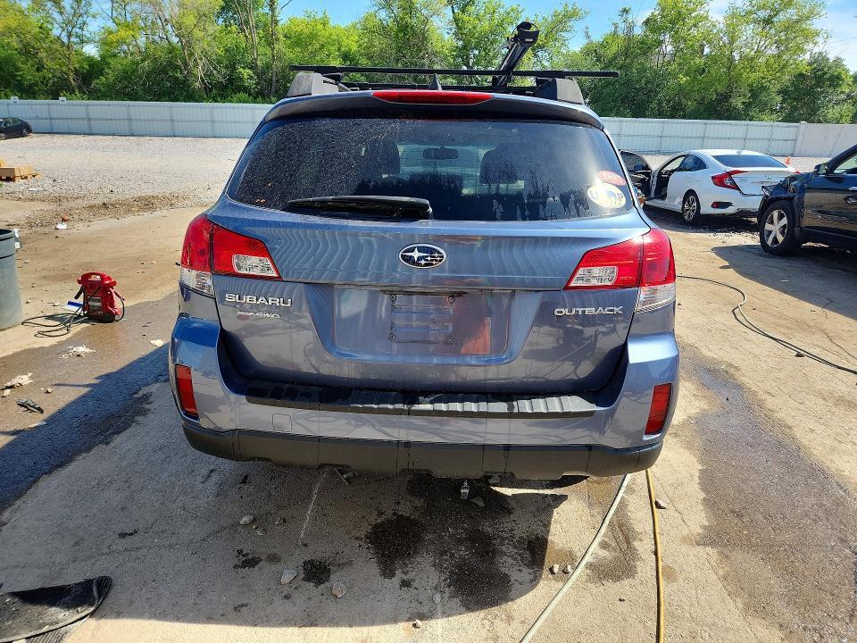 2013 Subaru Outback 2.5i Limited