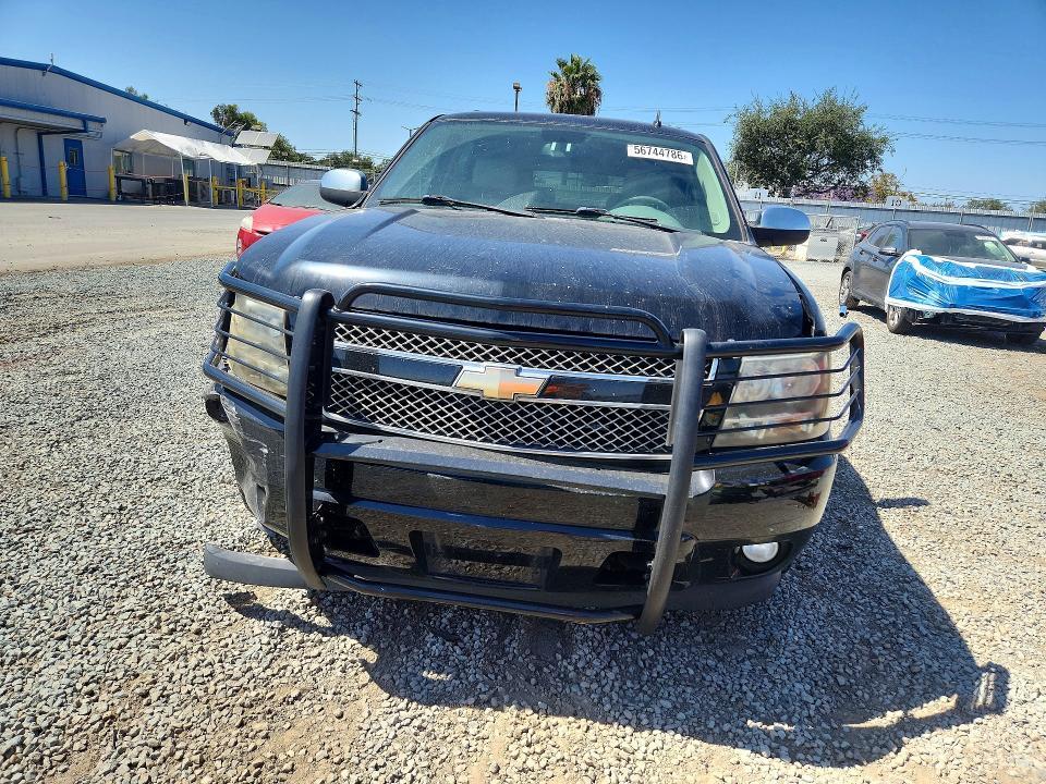2011 Chevrolet Suburban K1500 ltz