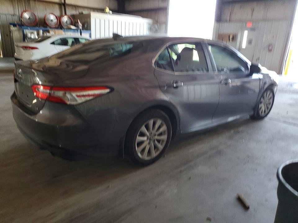 2019 Toyota Camry le