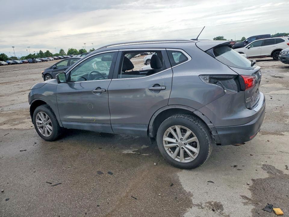 2018 Nissan Rogue Sport sv