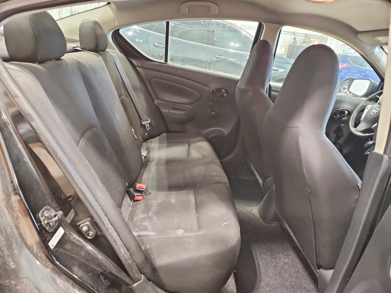 2016 Nissan Versa 1.6 s Plus