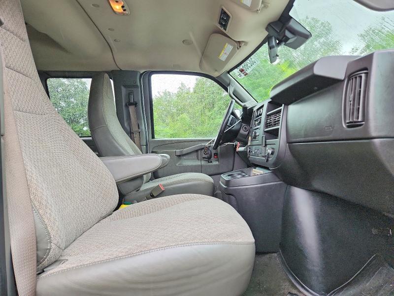 2019 Chevrolet Express G2500 lt