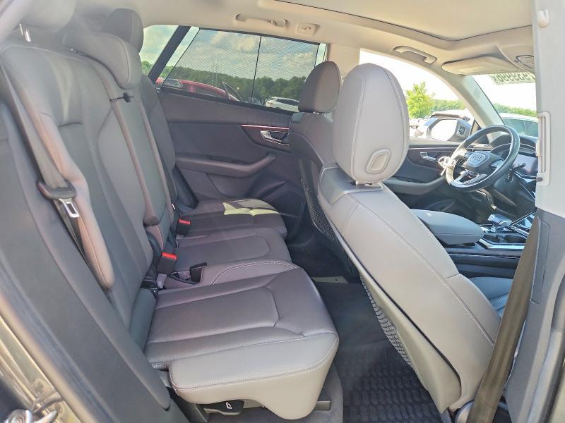 2021 Audi Q8 Prestige S-line