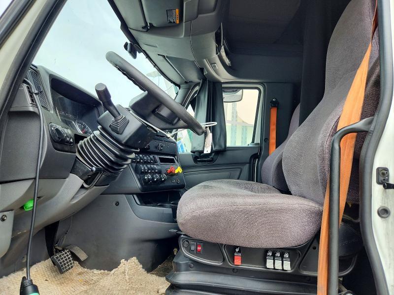 2020 International LT625 Semi Truck