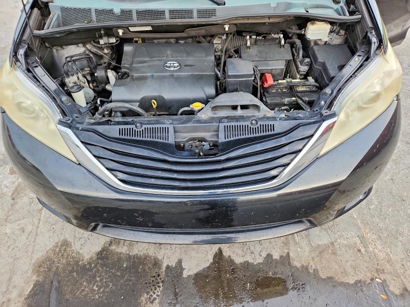 2014 Toyota Sienna le