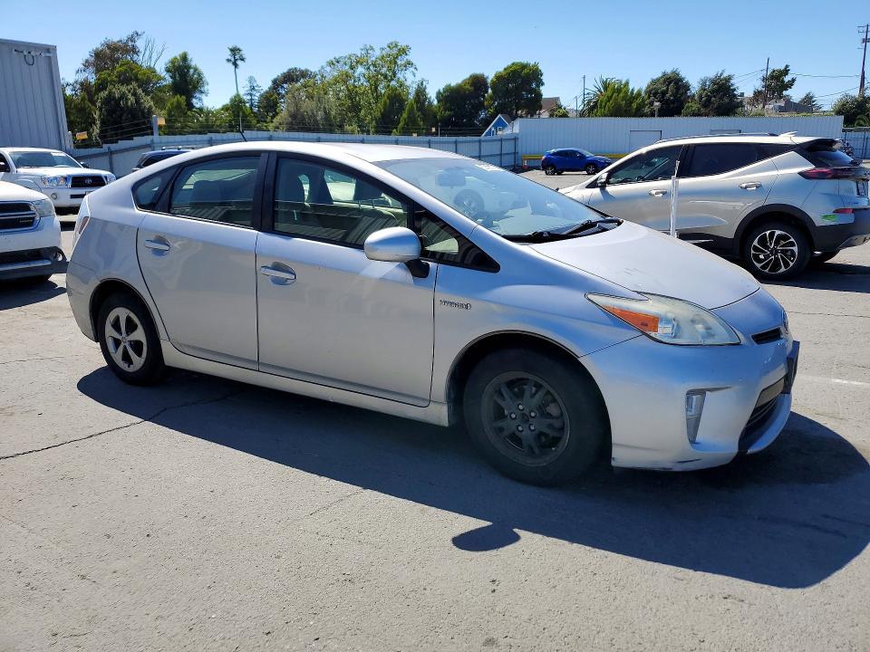 2015 Toyota Prius Three