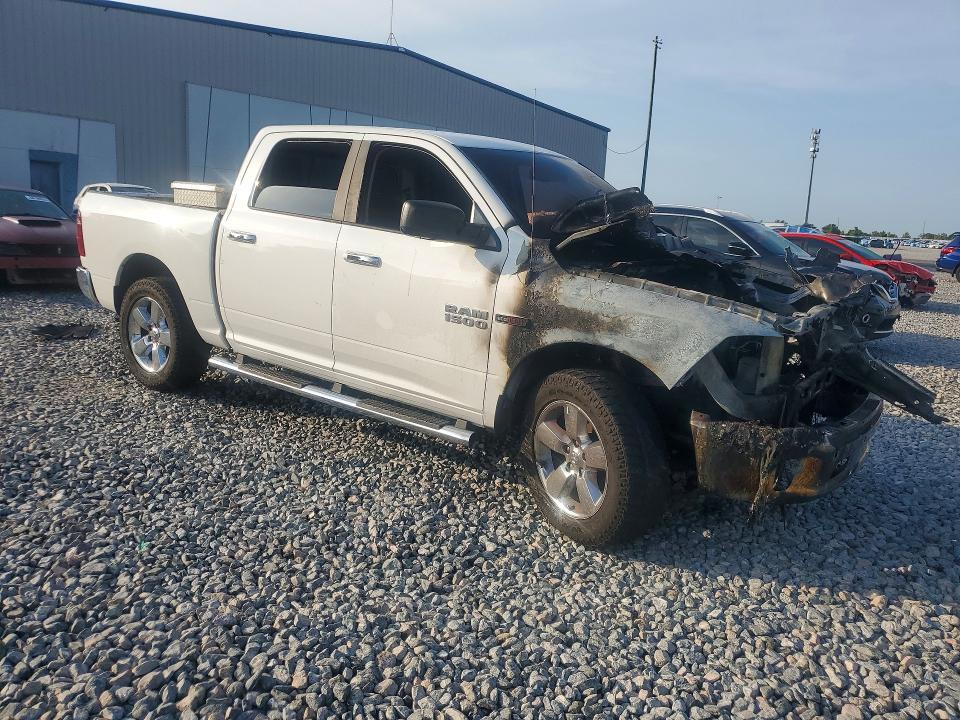 2016 Dodge Ram 1500 slt