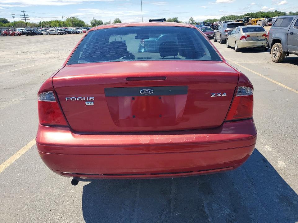 2005 Ford Focus ZX4