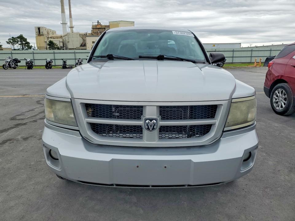 2011 Dodge Dakota SLT