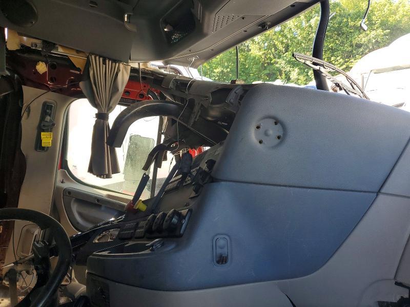 2017 Freightliner Cascadia 125