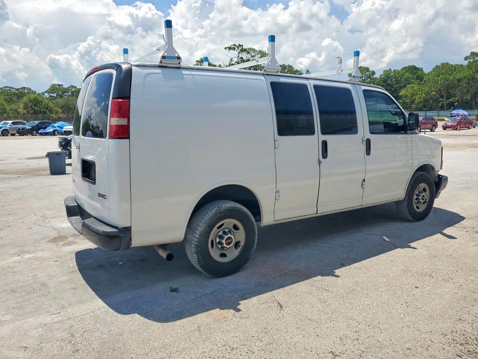 2017 GMC Savana G2500