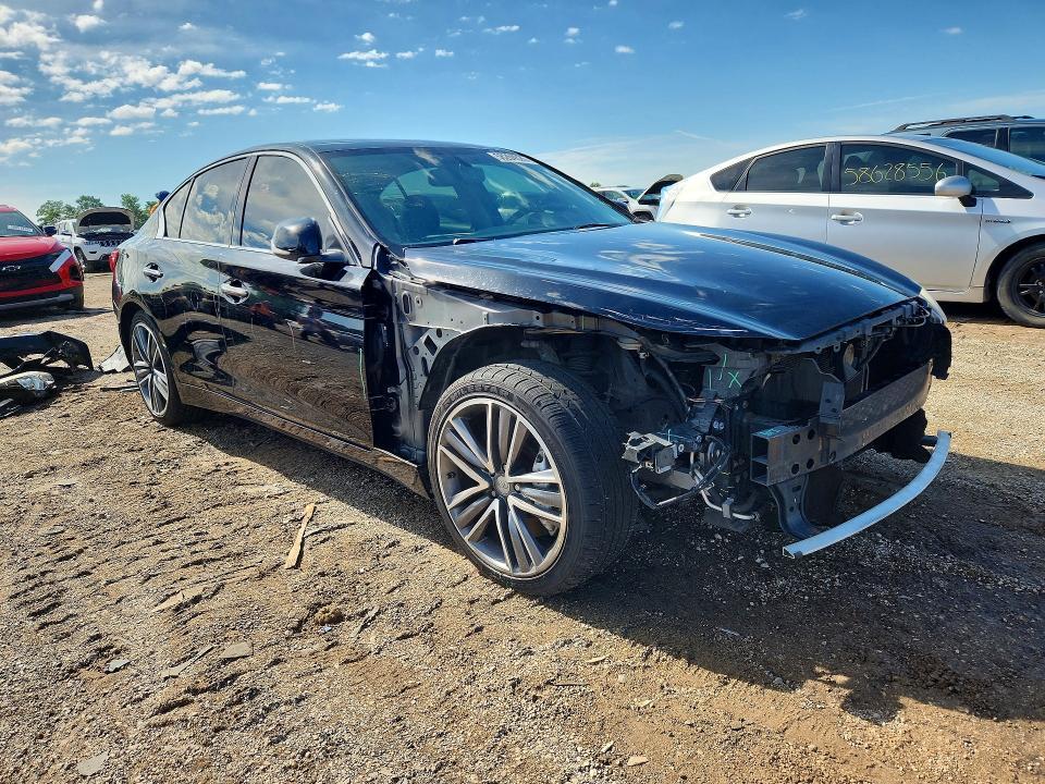 2015 Infiniti Q50 Sport