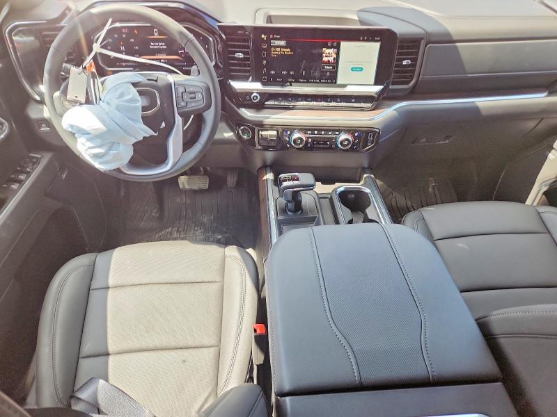 2026 GMC Sierra K1500 SLT
