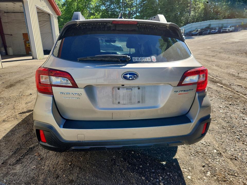 2018 Subaru Outback 2.5i Premium