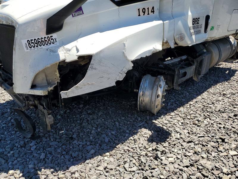 2022 Freightliner Cascadia 126 Semi Truck