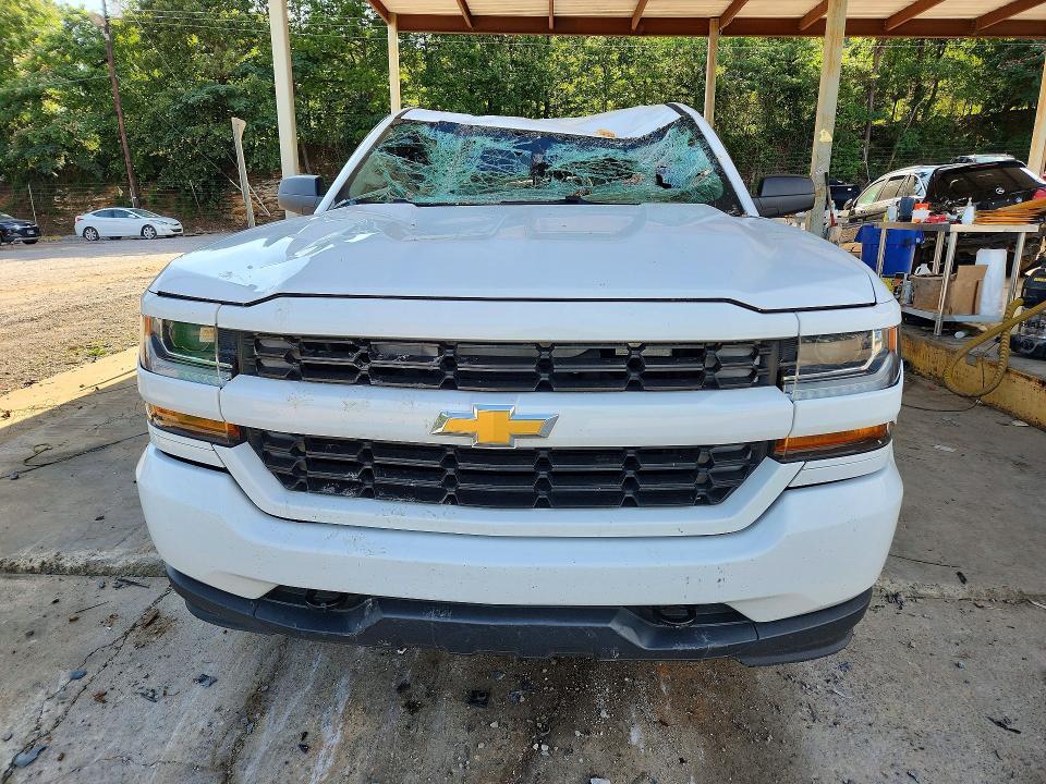 2016 Chevrolet Silverado C1500 Custom