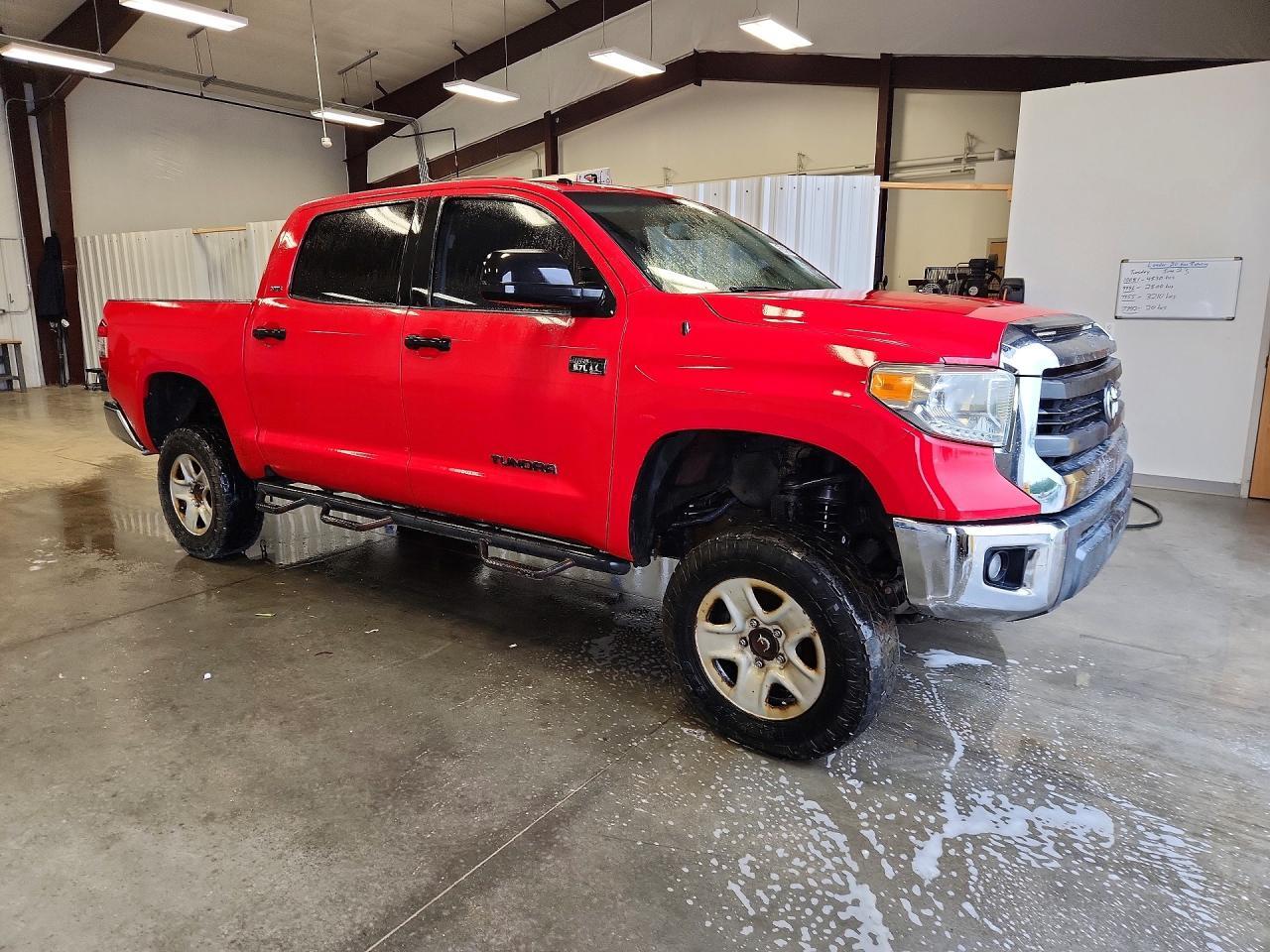 2014 Toyota Tundra Crewmax SR5