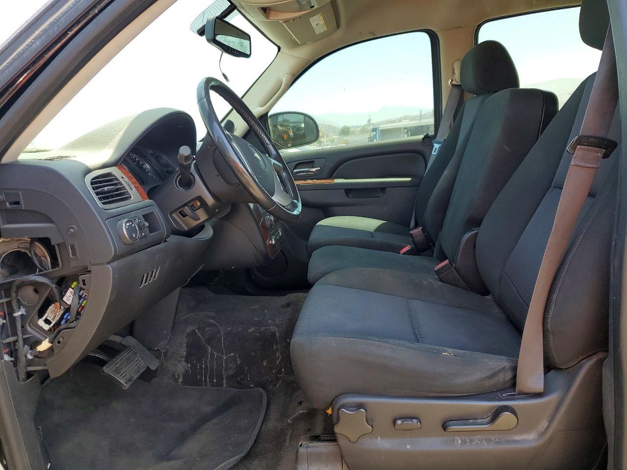 2013 Chevrolet Avalanche LS