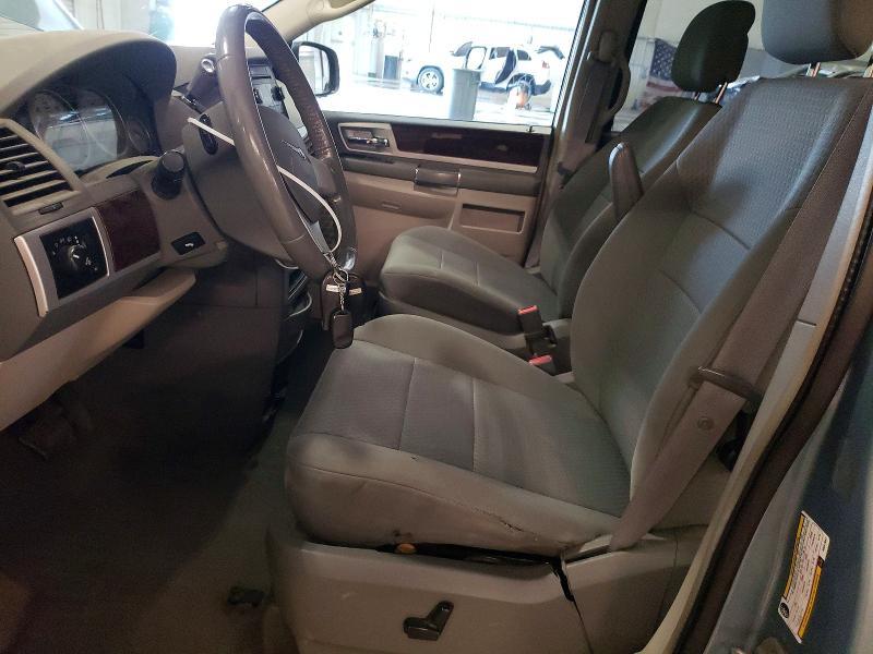 2010 Chrysler Town & Country Touring