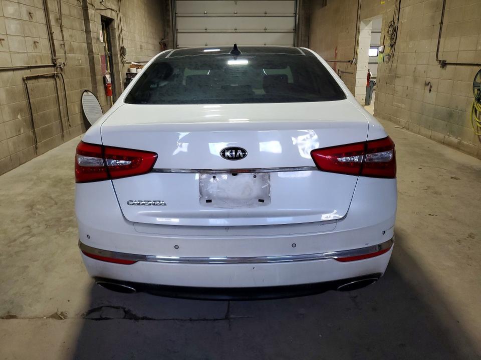2014 KIA Cadenza Premium