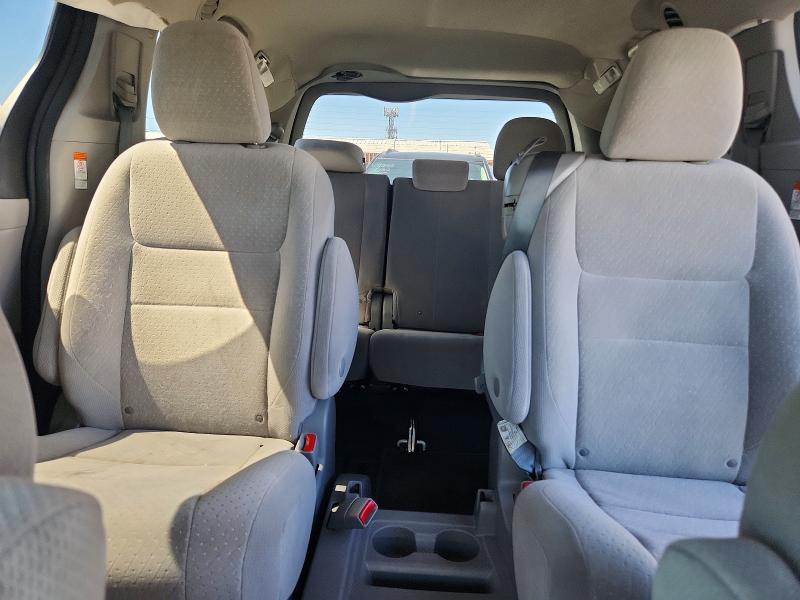 2020 Toyota Sienna le