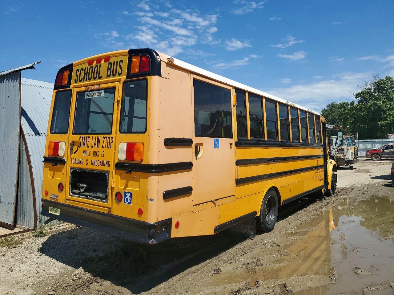 2012 Ic Bus 2012 Thomas SAF-T-LINER C2-School Bus